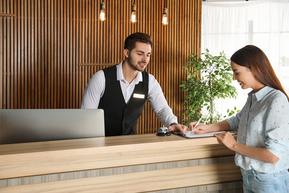 Smooth Payment Solutions for Hotels & Restaurants